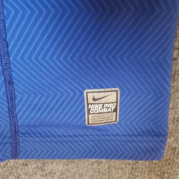 Nike Pro Combat Dri Fit Hyperwarm Lite Blue Size Small Men's Activeware Top A5 - Picture 3 of 6